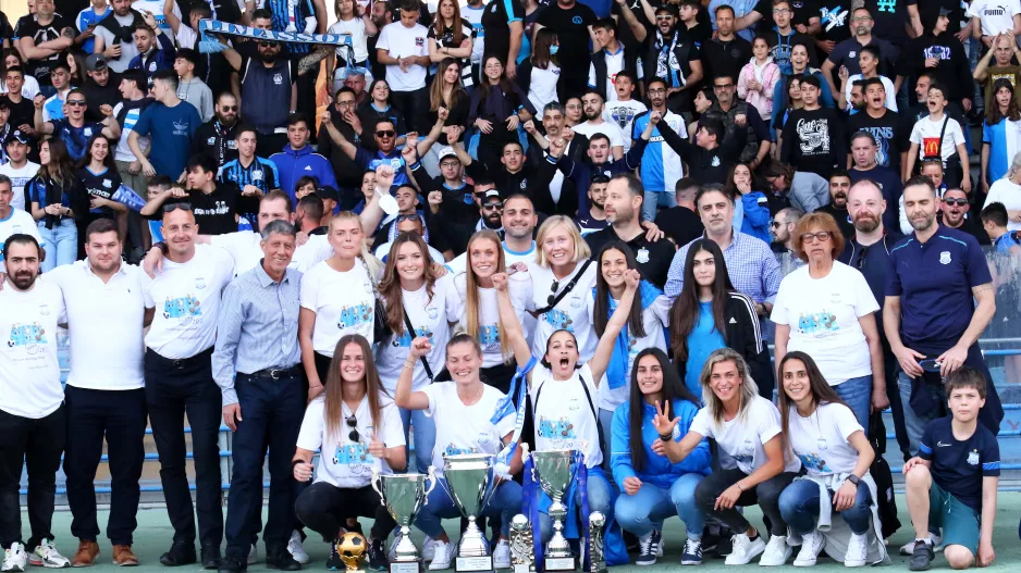 Αποθεώθηκαν οι Ladies μπροστά από την Δυτική (βίντεο/φώτος)