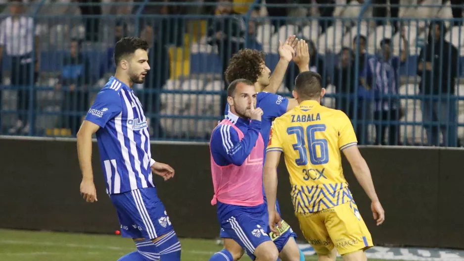 Πρόστιμα σε Ουάρντα και Καλτσά