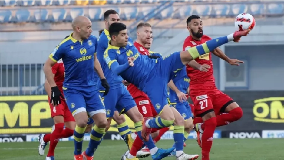 «Έδεσε» Άλβαρες, Μπαράλες και Ιγκλέσιας