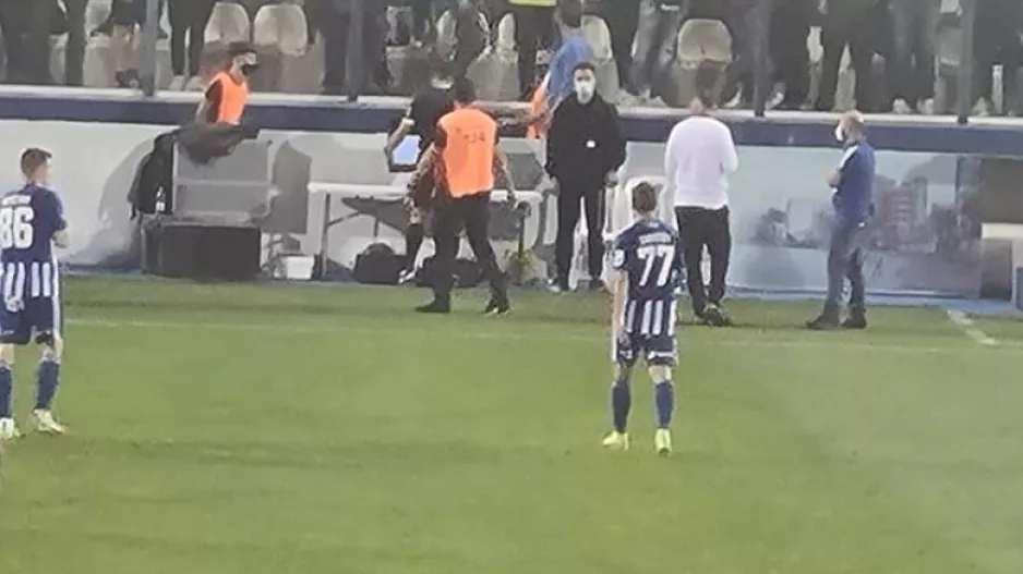 ΓΚΟΛ ο Χοφ - Άκυρο... μέσω on field review 