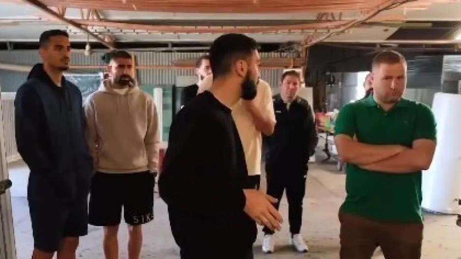 Η Πάφος FC στο εργοστάσιο "ΚΑΥΣΩΝ" (βίντεο)