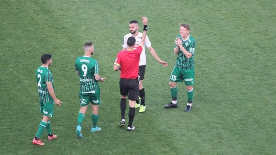 Κόκκινη ο Χούμποτσαν, χάνει ΑΕΛ!