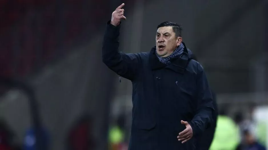 Εκεί επιμένει ο Μπούργος ενόψει ΑΕΚ