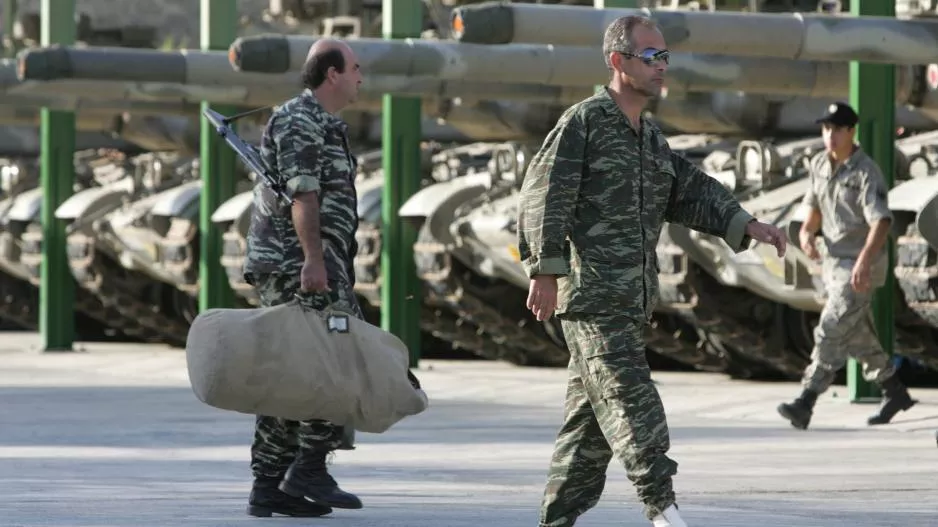 Ανένταχτοι Εφέδροι: Δεν γλυτώνει κανένας