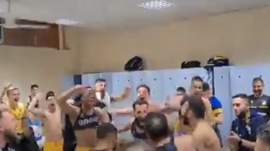 ΧΑΜΟΣ στ' αποδυτήρια του ΑΠΟΕΛ με Πρόδρομο! (βίντεο)