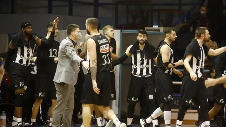 ΠΑΟΚ: Έβγαλε μέρος της προπόνησης ο Γιάνκοβιτς, επιστρέφει ο Καμπερίδης