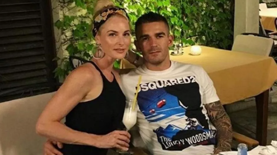 Παντρεύεται ο Λιβάγια!
