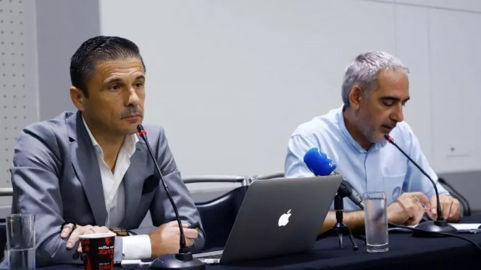 Τετ α τετ Προέδρων με Μάζιτς