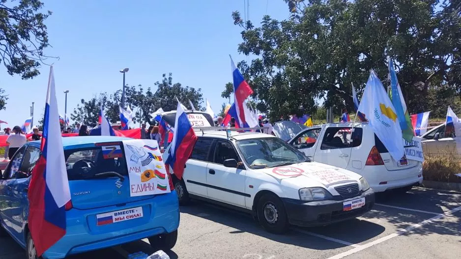 Πορεία υπέρ Ρωσίας στη Λεμεσό - Αντίδραση Ουκρανών