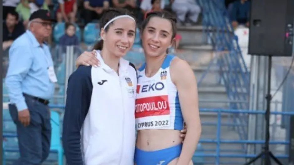 Πάνε Ελλάδα οι δίδυμες Φωτοπούλου