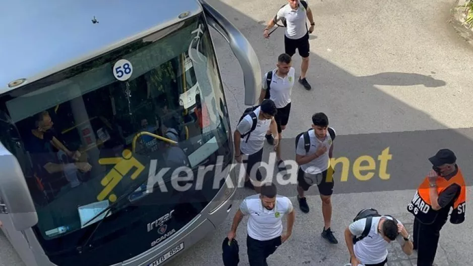 (Φώτος) Έφτασε στο ΓΣΠ η ΑΕΚ
