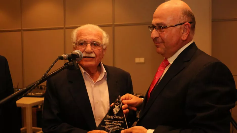 "Αντίο" Πουλλαΐδη σε Παυλάκη: "Υποκλινόμαστε!"