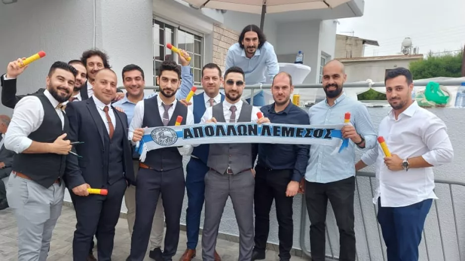 Άλλος ένας γάμος με... Απόλλων