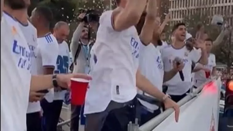 Και... χαμός!