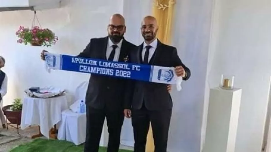 Δεν χάλασε το χατίρι του κουμπάρου!