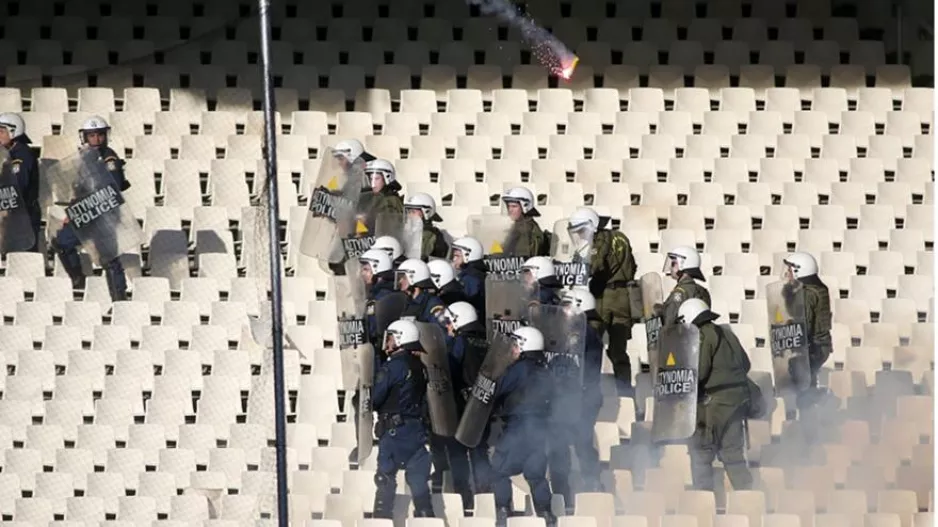 Καταγγελία ότι τα ΜΑΤ χτύπησαν και προκάλεσαν εγκαύματα σε 13χρονο παιδί!