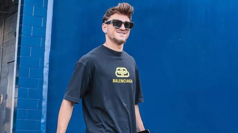 Τζιωνής/Balenciaga πριν το... γκολ!