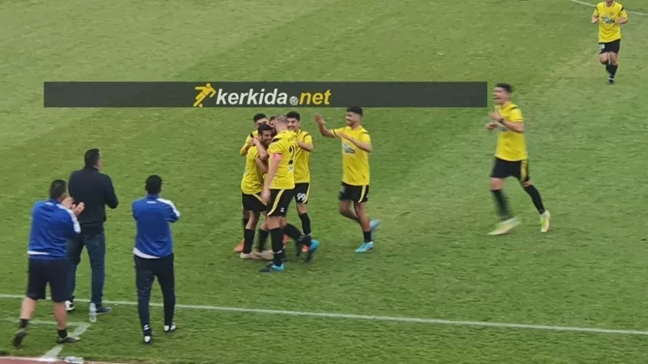 ΓΚΟΛ από το κέντρο ο Χριστοφή!