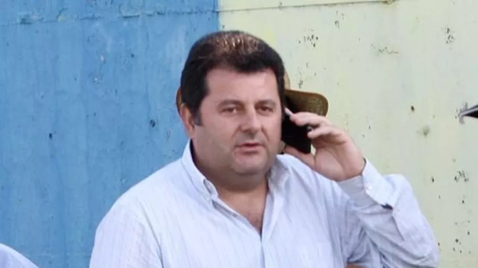 Στα τηλέφωνα-υπέρβαση (ΣΟΦΟ)