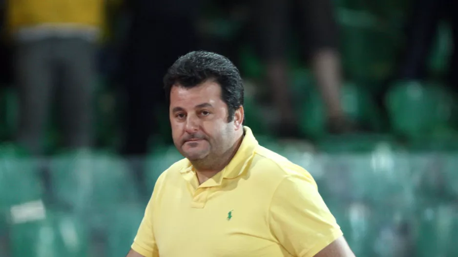Σχεδόν 500,000! (ΑΕΛ)