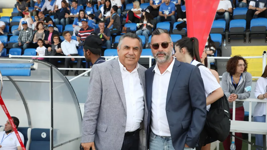 Μαυρής: “Αυτός ο κόσμος είναι… 10 Κύπελλα”