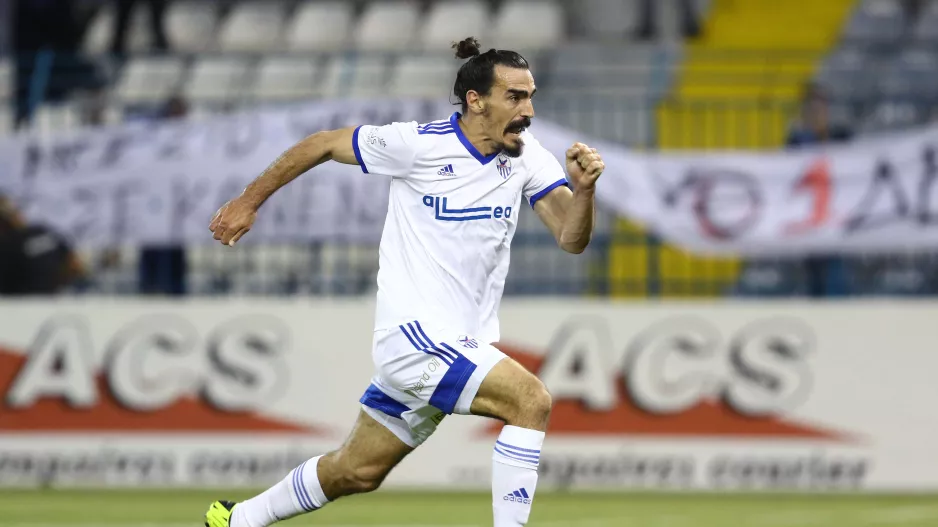 Ψηφίζει... Cyprus League