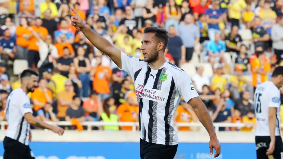 No1/AEK