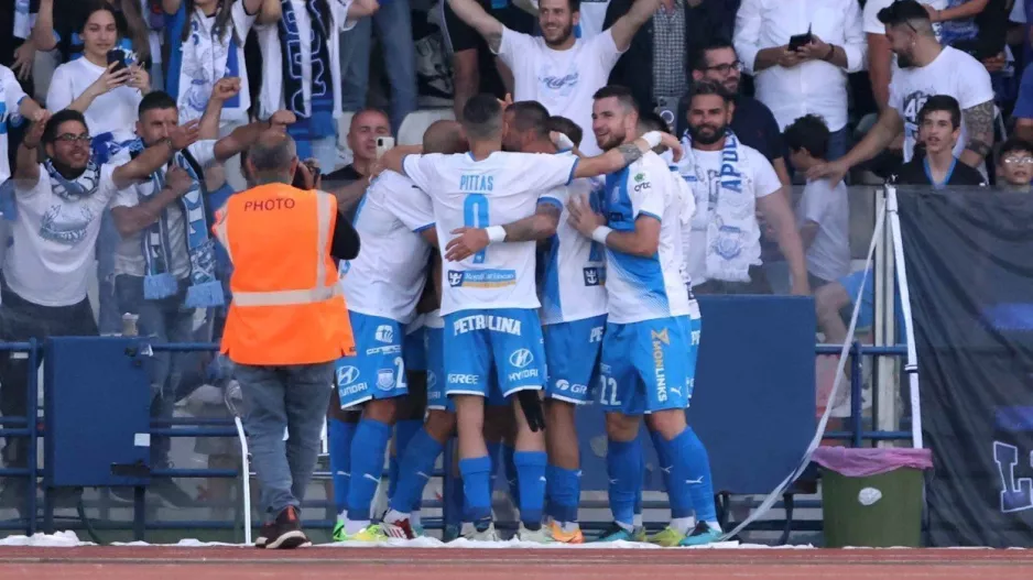 Η ΠΡΩΤΗ φορά, στο καταλληλότερο σημείο!
