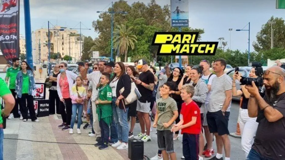Μαζεύτηκε ο κόσμος στα εγκαίνια της ''πράσινης'' μπουτίκ (Φώτος)