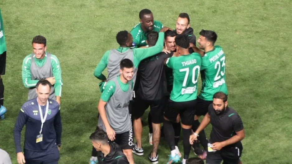 Πρώτο για Χριστοδούλου: Συμπαίκτες και Τούτιτς τον αγκάλιασαν (φώτος)