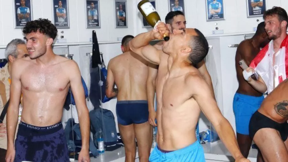 Σαμπάνια ή μπύρα;