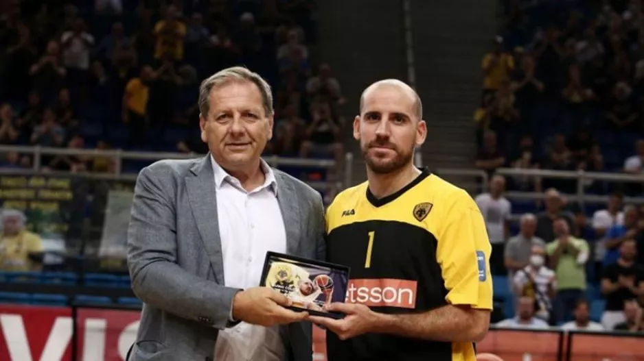 Κολόμ: «Το mr. Assist ακούγεται ωραία»