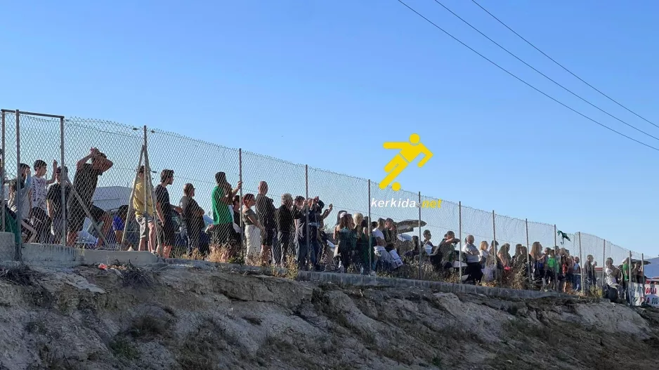 Στα ττέλια... οι Ομονοιάτες! (φώτος Kerkida)