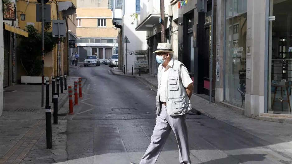Διευκρινίσεις: Τι ισχύει με μάσκες και τεστ από 1η Ιουνίου