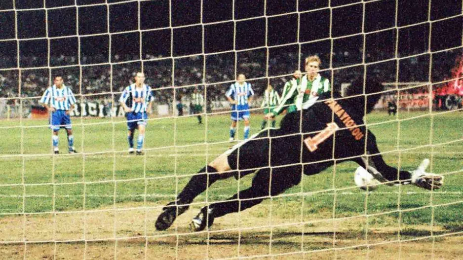 Νίκος vs Ράουφμαν!