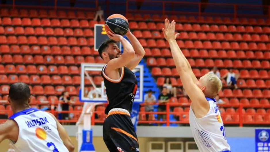 Πάτησε τη Λάρισα ο Προμηθέας και τώρα επιστροφή στην Πάτρα!