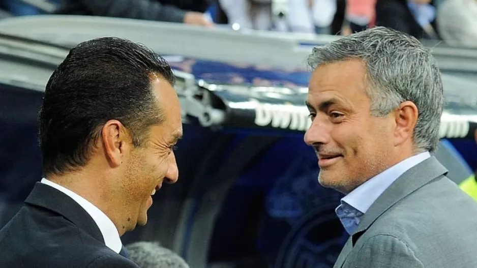  Jose Mourinho (AEK)