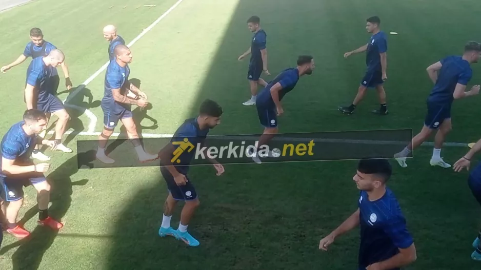 (Φώτος-βίντεο/kerkida) Η προπόνηση της Εθνικής στην "Αρένα" 