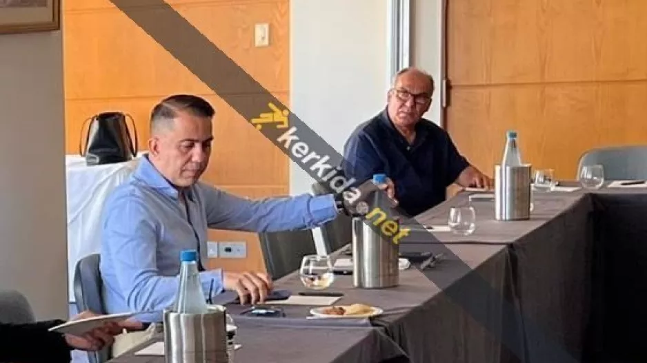 Κοντά... (Απόλλων/ΑΕΛ)