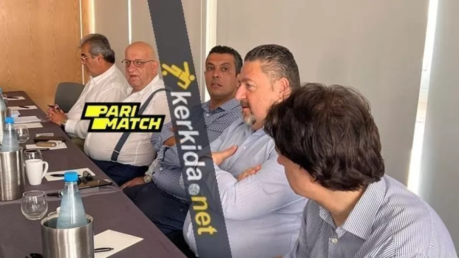 Κούμας για ξένους ρεφ/"Εκεί όπου χρειάζεται" (Tι είπε για Μάζιτς)