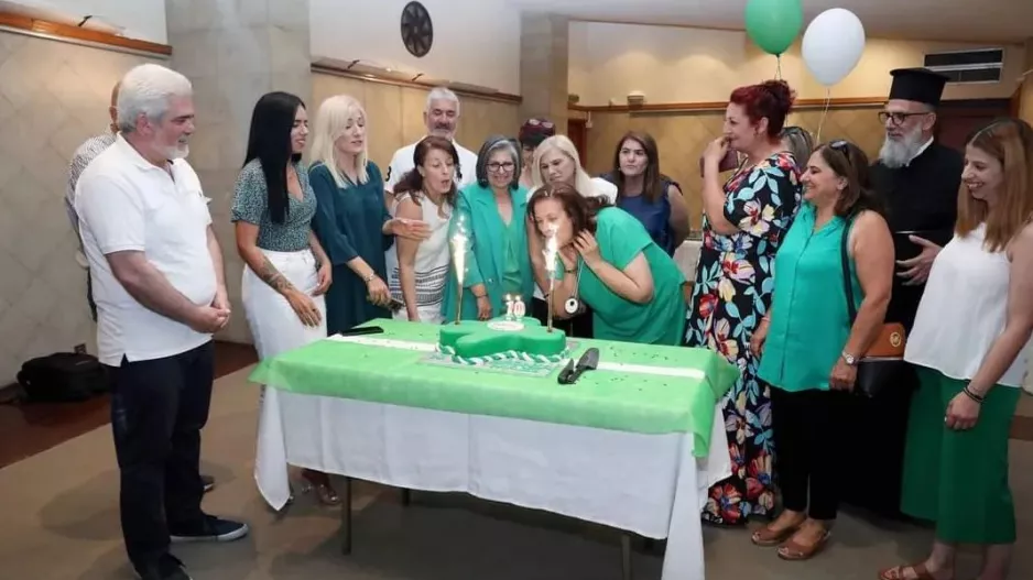 Oι Παλαίμαχοι της Ομόνοιας με τις "πράσινες" γυναίκες (φώτος)