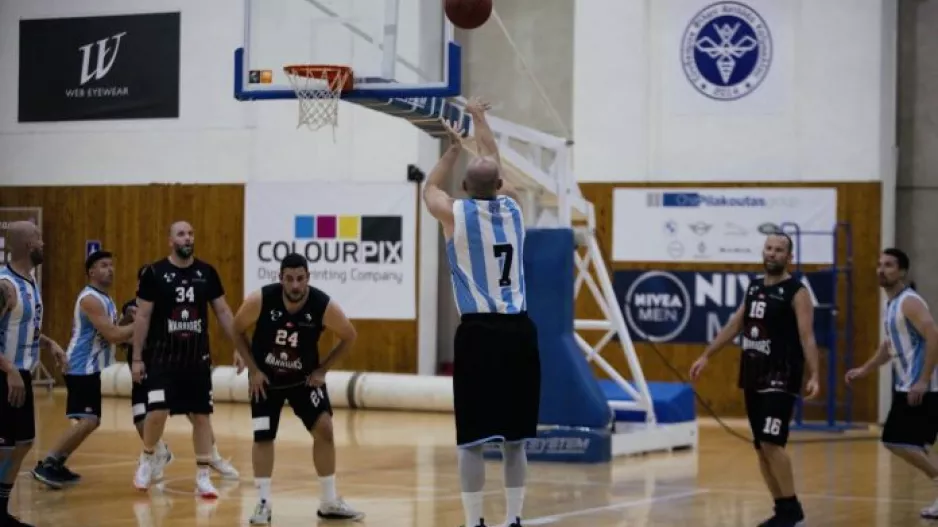 Buzzer-Beater ο Νεοκλής!
