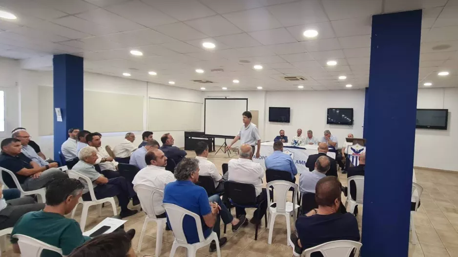 Συνέλευση ΧΩΡΙΣ Πουλλαΐδη/ Συζητήθηκε... 