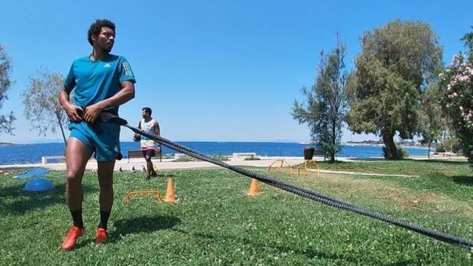 Προπόνηση και... ατάκα! (Βίντεο)