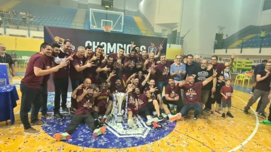 Ο Κεραυνός, ο τίτλος και η επόμενη ημέρα