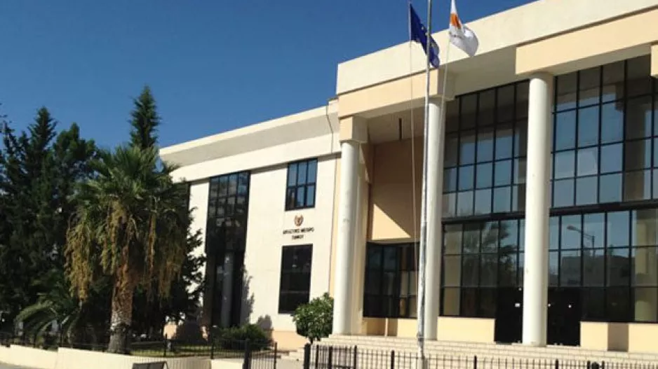 Πήγε στο Δικαστήριο Πάφου με σφαίρες!