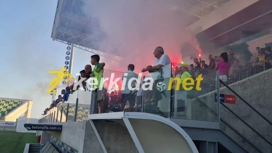 "Καυτό" καλωσόρισμα οι ΑΕΚτζήδες στους παίκτες! 
