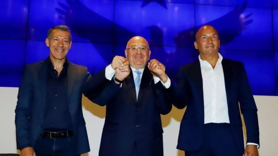 ΕΡΧΟΝΤΑΙ ΝΕΑ...