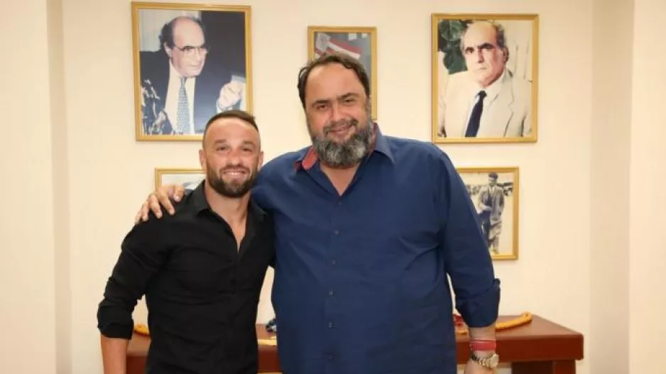 Ολυμπιακός: Η ανάρτηση Μαρινάκη για την ανανέωση Βαλμπουενά 