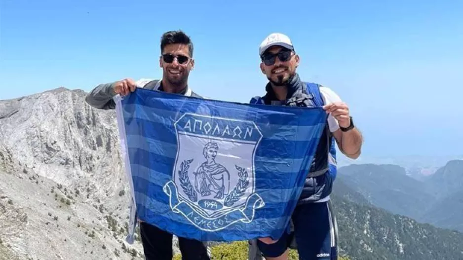 ΚΟΡΥΦΗ ο Απόλλωνας, στον Όλυμπο η σημαία!